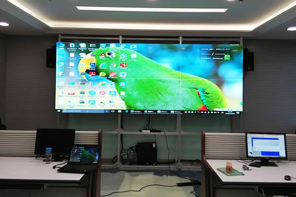 無縫拼接屏壞了，是維護好還是直接更換新的？