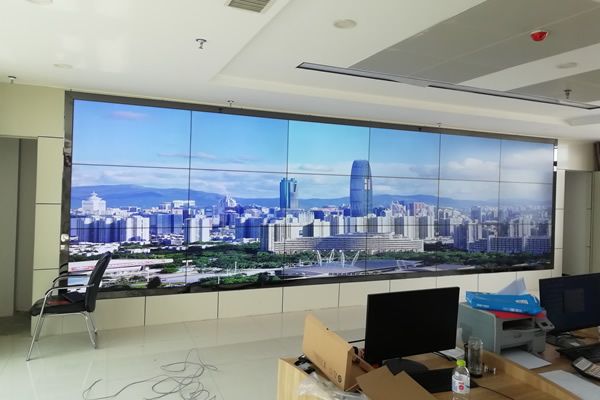 疫情當(dāng)下，拼接屏廠家該如何發(fā)展？