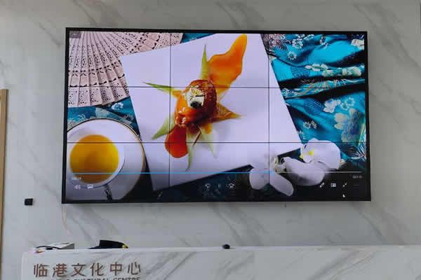 液晶拼接屏怎么與電腦連接的？