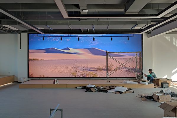 辦公室開會用哪種顯示大屏好？