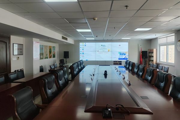 拼接屏和LED屏哪個(gè)好，這四點(diǎn)說明可以讓您做出選擇