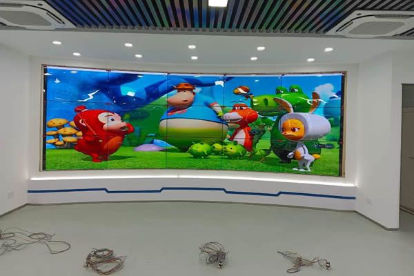 購(gòu)買(mǎi)液晶拼接屏?xí)r應(yīng)該關(guān)注那些問(wèn)題？