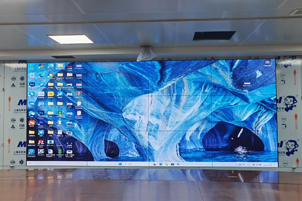 0.88mm液晶拼接屏介紹，超窄邊拼接屏參數(shù)