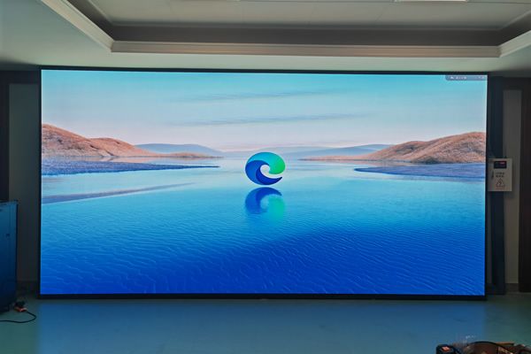 LED顯示屏出現(xiàn)黑屏、花屏、閃屏的主要原因與解決方法