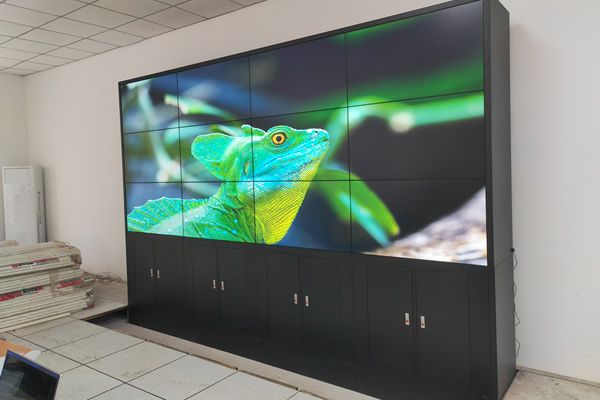 拼接屏是怎么做到4K、6K、8K…顯示的？大分辨顯示解決方案