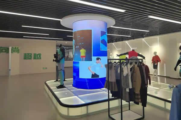 商場(chǎng)大屏選擇LED顯示屏好，還是液晶拼接屏好？