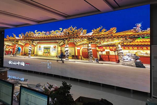 【展大局視野 創(chuàng)視覺盛宴】現(xiàn)代大屏幕顯示屏，引領(lǐng)視聽新潮流！