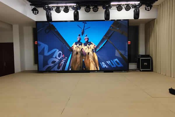 LED顯示屏可以當(dāng)電視看嗎，多少錢一平方？