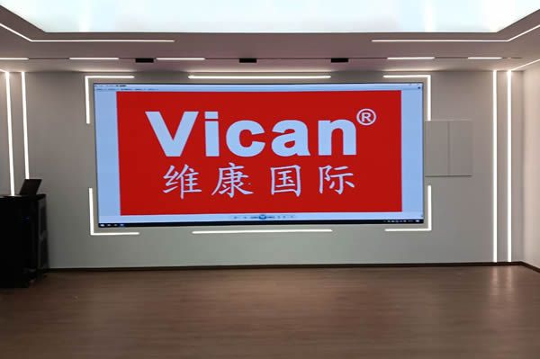 100平方的會議室屏幕尺寸要做多大？