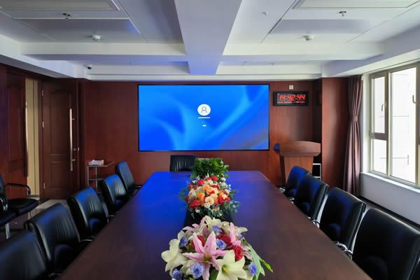 會議室用led屏還是lcd屏好？