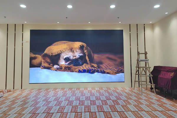 酒店大屏使用液晶大屏好，還是LED顯示屏好？