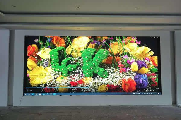 會(huì)議室使用P1.25和P1.53COB顯示屏的區(qū)別大嗎？