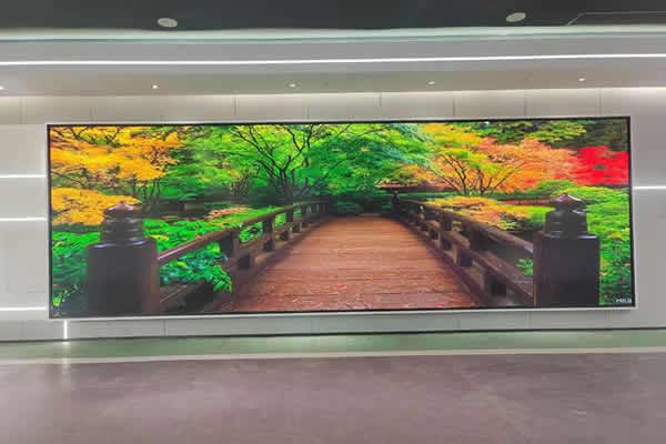 大型商場用哪種LED屏規(guī)格好？