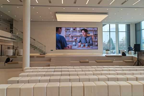 校園美育成果展受熱捧，LED顯示屏讓藝術(shù)教育更鮮活